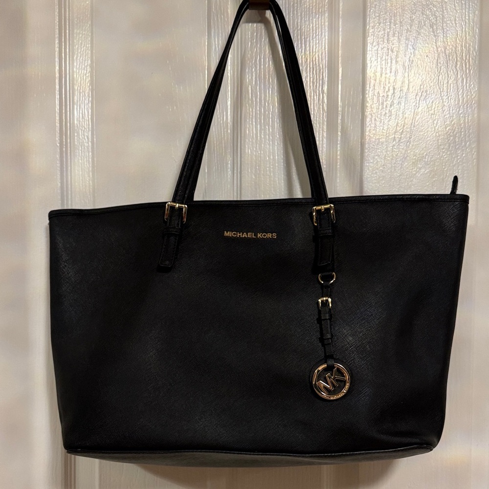 Michael Kors Black Leather large  Tote with Gold Logo Charm